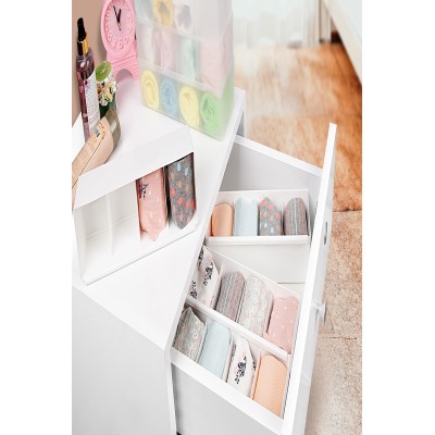 Baroness Çekmece Içi...